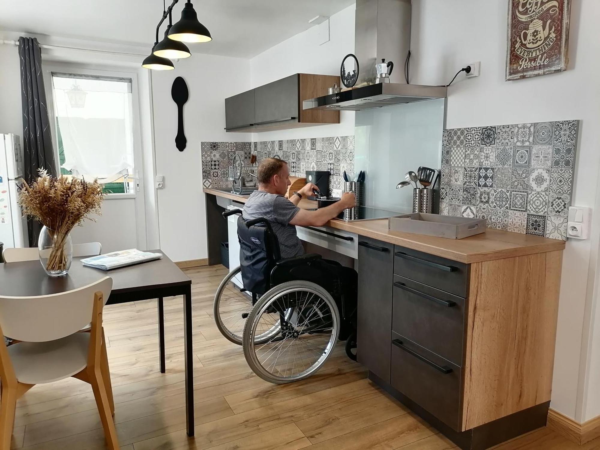 Aux D'Estaing Croises, Gite De Montagne Accessible A Tous エクステリア 写真